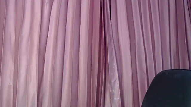 Snapshot of antonella_rosecs chatting on 02.26.26 antonella rosecs online show from 02.26.26