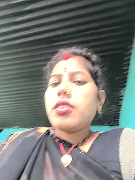 Snapshot of Ragni_bhargav chatting on 11.17.25 Ragni bhargav online show from 11.17.25