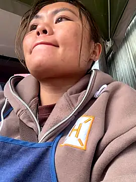 panda-bae online show from 10.19.25