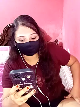 Snapshot of Porimoni22 chatting on 10.15.25 Porimoni22 online show from 10.15.25