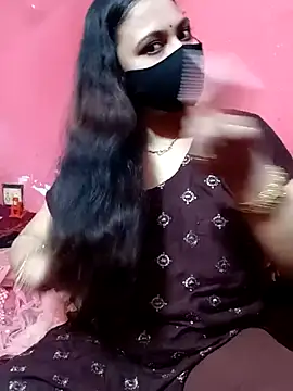 Snapshot of Porimoni22 chatting on 10.28.25 Porimoni22 online show from 10.28.25