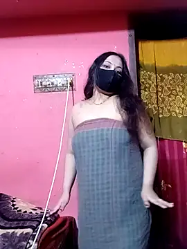 Snapshot of Porimoni22 chatting on 10.28.25 Porimoni22 online show from 10.28.25