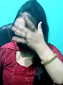 Snapshot of Porimoni22 chatting on 11.03.25 Porimoni22 online show from 11.03.25