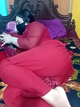 Snapshot of Porimoni22 chatting on 11.11.25 Porimoni22 online show from 11.11.25