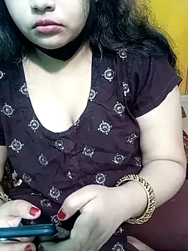 Snapshot of Porimoni22 chatting on 11.15.25 Porimoni22 online show from 11.15.25