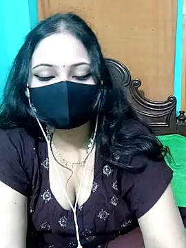 Snapshot of Porimoni22 chatting on 12.01.25 Porimoni22 online show from 12.01.25