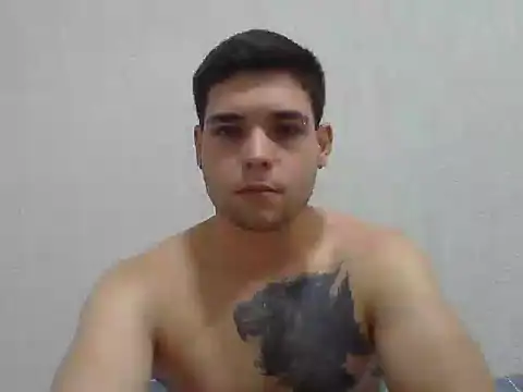 Snapshot of Zure-xxx chatting on 11.12.25 Zure-xxx online show from 11.12.25