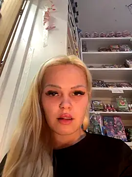 CherryXOX- online show from 11.08.25