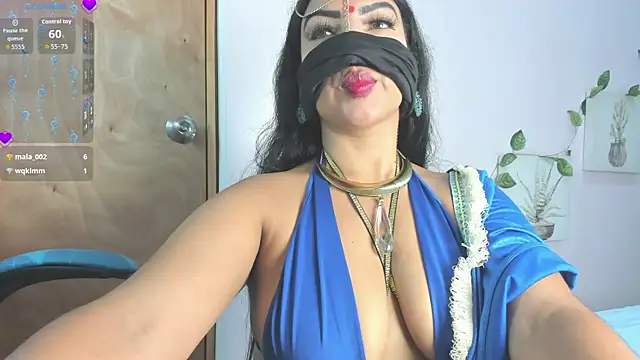 Iniya Parul online show from 07.28.26