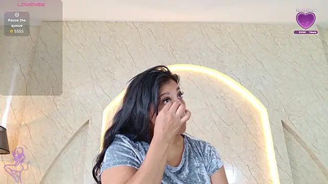 Snapshot of Antonella_Russo1 chatting on 05.08.26 Antonella Russo1 online show from 05.08.26
