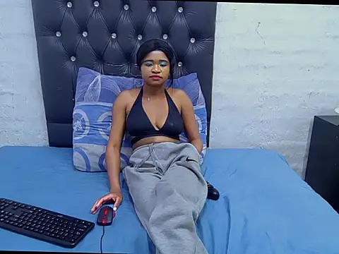 Snapshot of DaisyGirlxx chatting on 11.03.25 DaisyGirlxx online show from 11.03.25