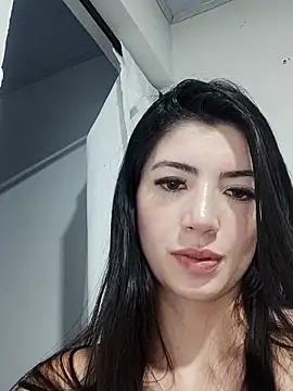sarabeth3342 online show from 10.20.25
