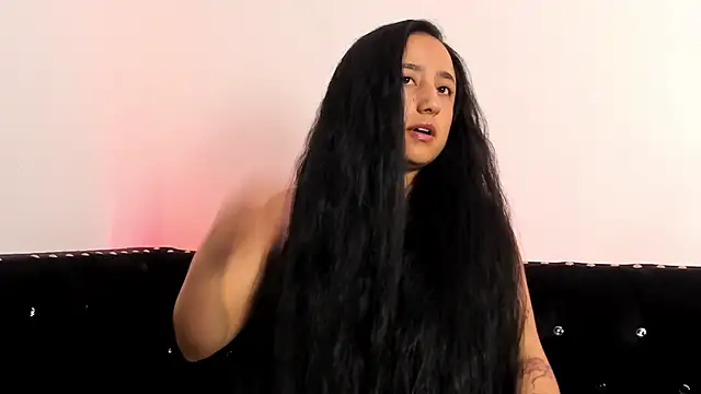 Samanta Fischer online show from 11.26.25