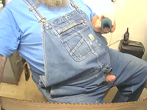 awynn1980 online show from 12.18.25