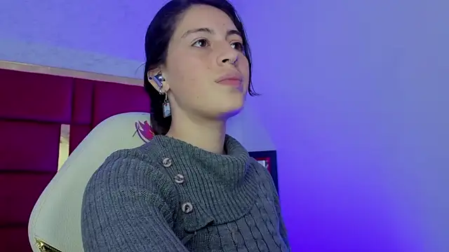 Snapshot of moon_winy chatting on 02.19.26 moon winy online show from 02.19.26