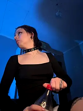 AnmiXHot online show from 11.03.25