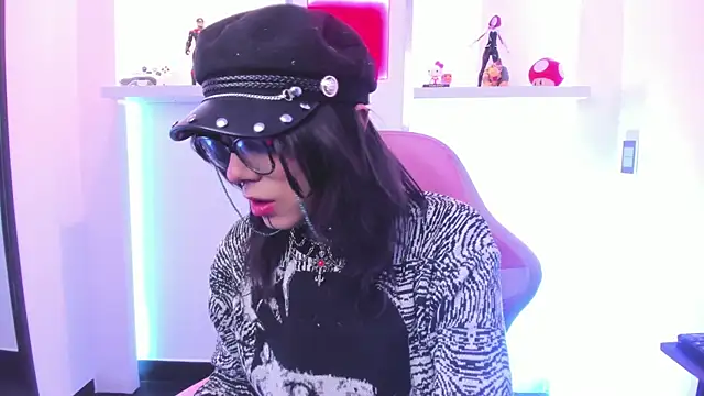 Lullaby Charade online show from 11.11.25