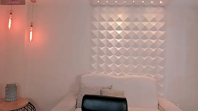 ChristineFord  online show from 03.13.26