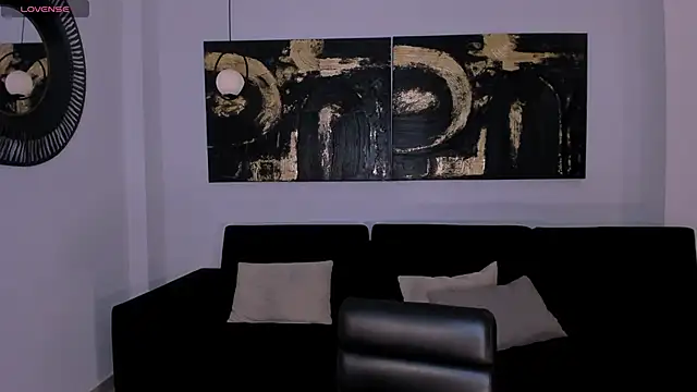 Snapshot of ScarlettBlaze_ chatting on 12.02.25 ScarlettBlaze online show from 12.02.25