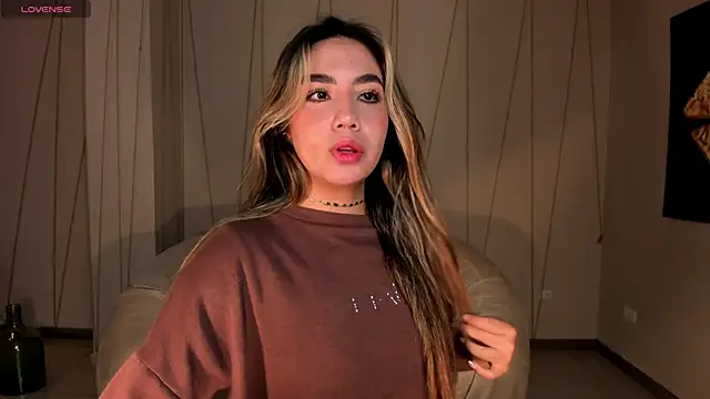 AnnieMonroe1 online show from 11.05.25