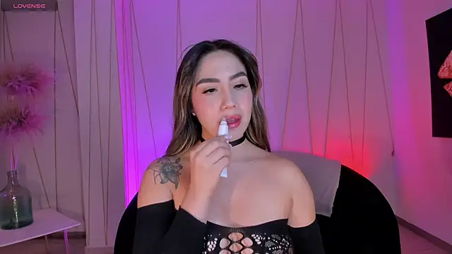 Snapshot of AnnieMonroe1 chatting on 02.10.26 AnnieMonroe1 online show from 02.10.26