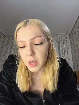 Snapshot of AlexandraXKitty chatting on 03.03.26 AlexandraXKitty online show from 03.03.26