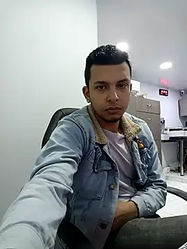 Snapshot of Master_Connor_BDSM chatting on 10.28.25 Master Connor BDSM online show from 10.28.25