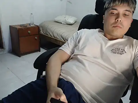 Snapshot of CuteAlexBoy chatting on 05.15.26 CuteAlexBoy online show from 05.15.26