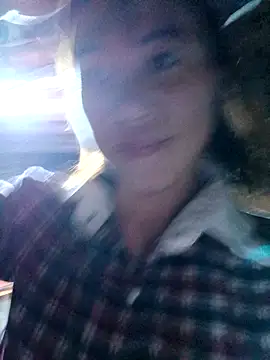 Snapshot of omai-ngot chatting on 11.14.25 omai-ngot online show from 11.14.25