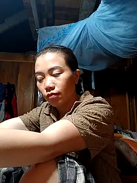 Snapshot of omai-ngot chatting on 11.25.25 omai-ngot online show from 11.25.25