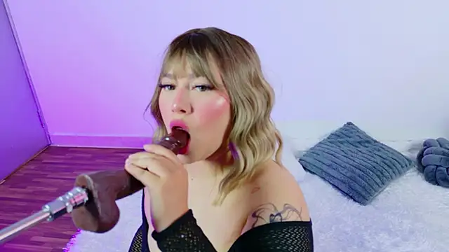 Celesttebloom   online show from 10.28.25