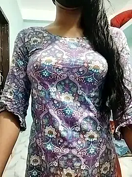 Snapshot of Ratri-Biswas chatting on 06.08.26 Ratri-Biswas online show from 06.08.26