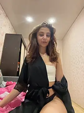 ScarletVelur online show from 11.30.25