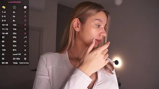 BrynnHolverson online show from 02.22.26