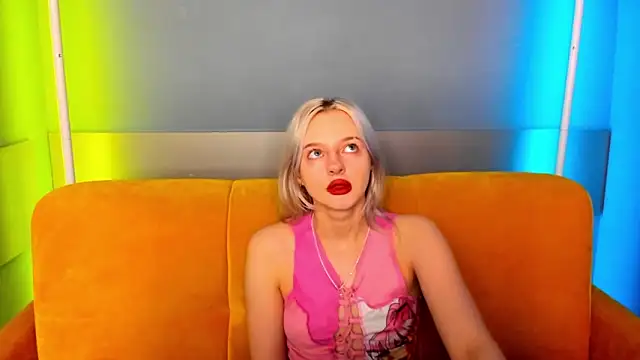 Snapshot of AlessaKiss chatting on 02.01.26 AlessaKiss online show from 02.01.26