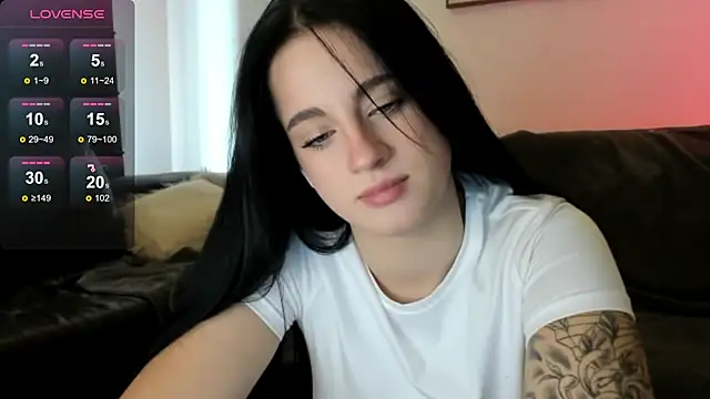 LexiSinnn online show from 11.13.25