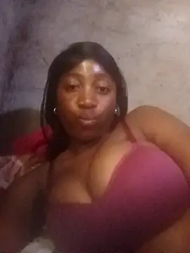 Bretbooty23 online show from 11.25.25