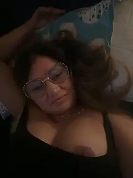 Snapshot of gabriellacali chatting on 04.08.26 gabriellacali online show from 04.08.26