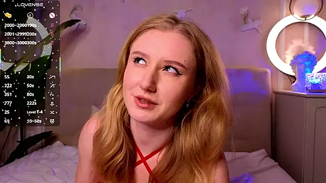 Snapshot of PriscillaPowell chatting on 11.06.25 PriscillaPowell online show from 11.06.25