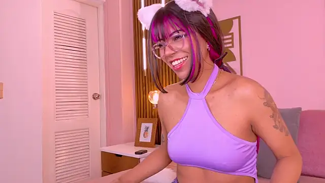 Foxxie Rosie online show from 10.23.25