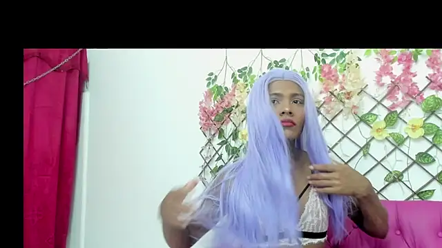 stefany bitch online show from 10.22.25