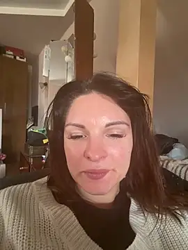 Snapshot of kinkysarahx chatting on 03.31.26 kinkysarahx online show from 03.31.26