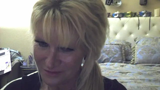 Snapshot of Bornbutiful chatting on 02.09.26 Bornbutiful online show from 02.09.26