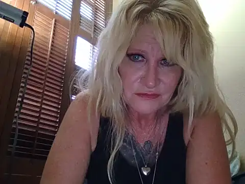 Snapshot of Bornbutiful chatting on 03.16.26 Bornbutiful online show from 03.16.26