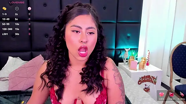 TamaraLeen online show from 11.17.25