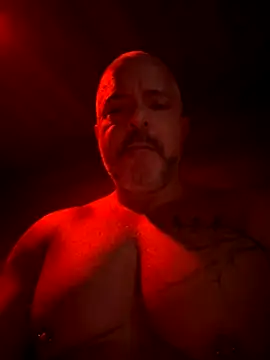 Snapshot of 1totangox chatting on 11.19.25 1totangox online show from 11.19.25