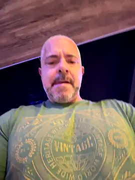 Snapshot of 1totangox chatting on 12.02.25 1totangox online show from 12.02.25