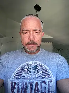 Snapshot of 1totangox chatting on 12.03.25 1totangox online show from 12.03.25