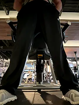 Snapshot of 1totangox chatting on 12.14.25 1totangox online show from 12.14.25