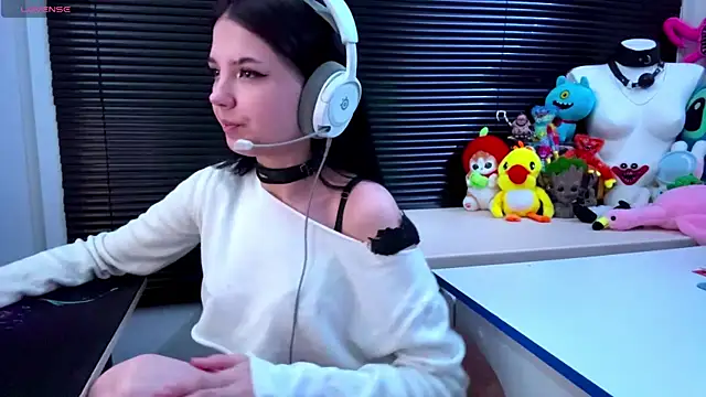 HanaMantanaDell online show from 10.19.25